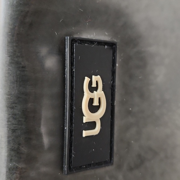 UGG Janey II Clear Sheepskin Crossbody Bag - Picture 4 of 15